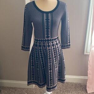 ❤️NWOT Geometric Dress (size Small)❤️